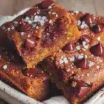 fall spiced pumpkin chocolate chip cookie bars - featured image